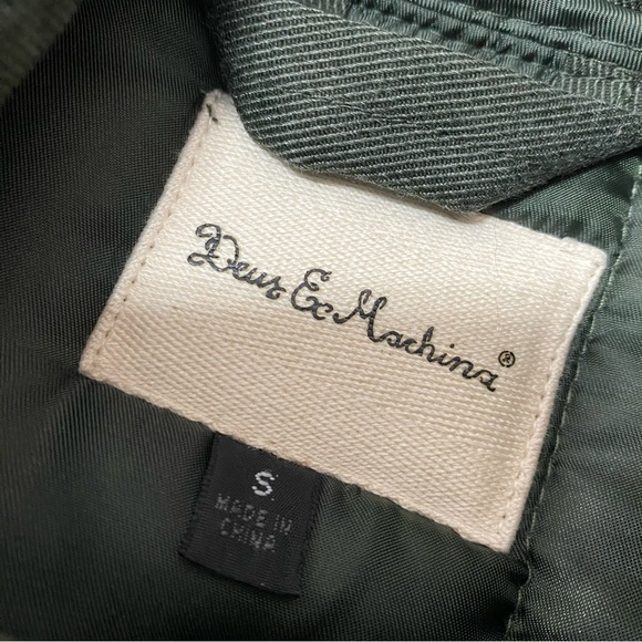 Men’s Deus ex Machina Full Zip Puffer Vest Jacket Size Small - Picture 5 of 6